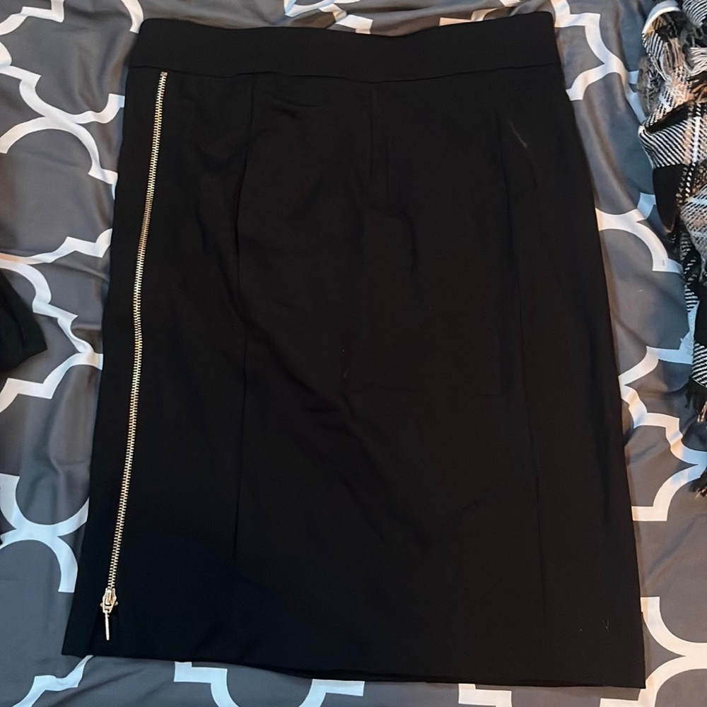Black pencil skirt